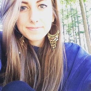 Meet your Posher, Ryann